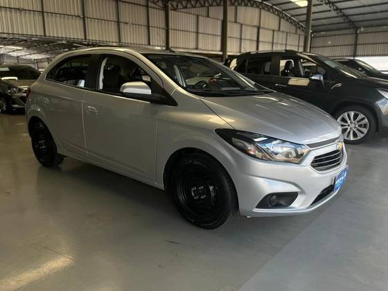 CHEVROLET ONIX 1.0 MPFI JOY 8V FLEX 4P MANUAL CHEVROLET ONIX 1.0 MPFI JOY 8V FLEX 4P MANUAL